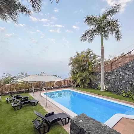 Gasthuis Lightbooking La Morita Villa de Mazo 3*